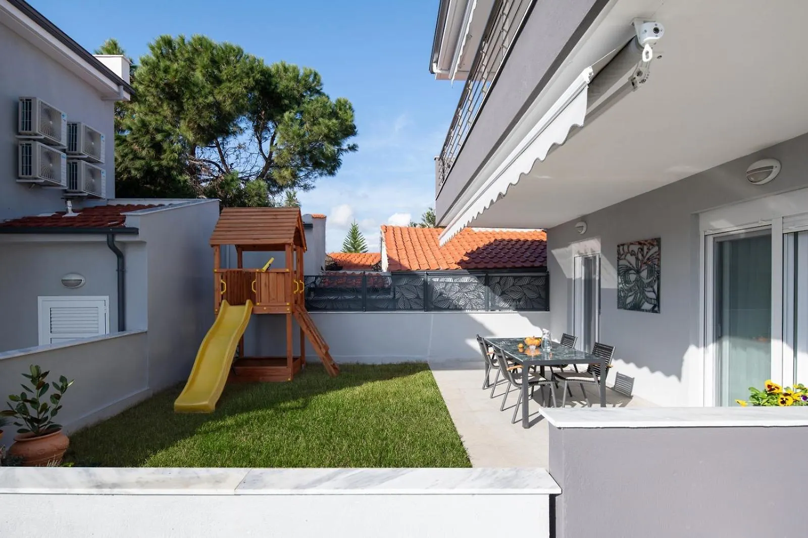 Sunny Point Apartments Nikiti